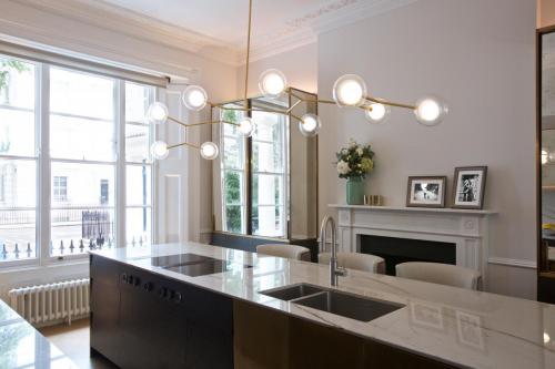 Knightsbridge kitchen marble 