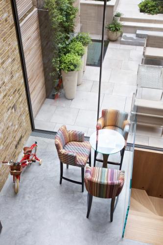 Knightsbridge conservatory playroom missoni fabric